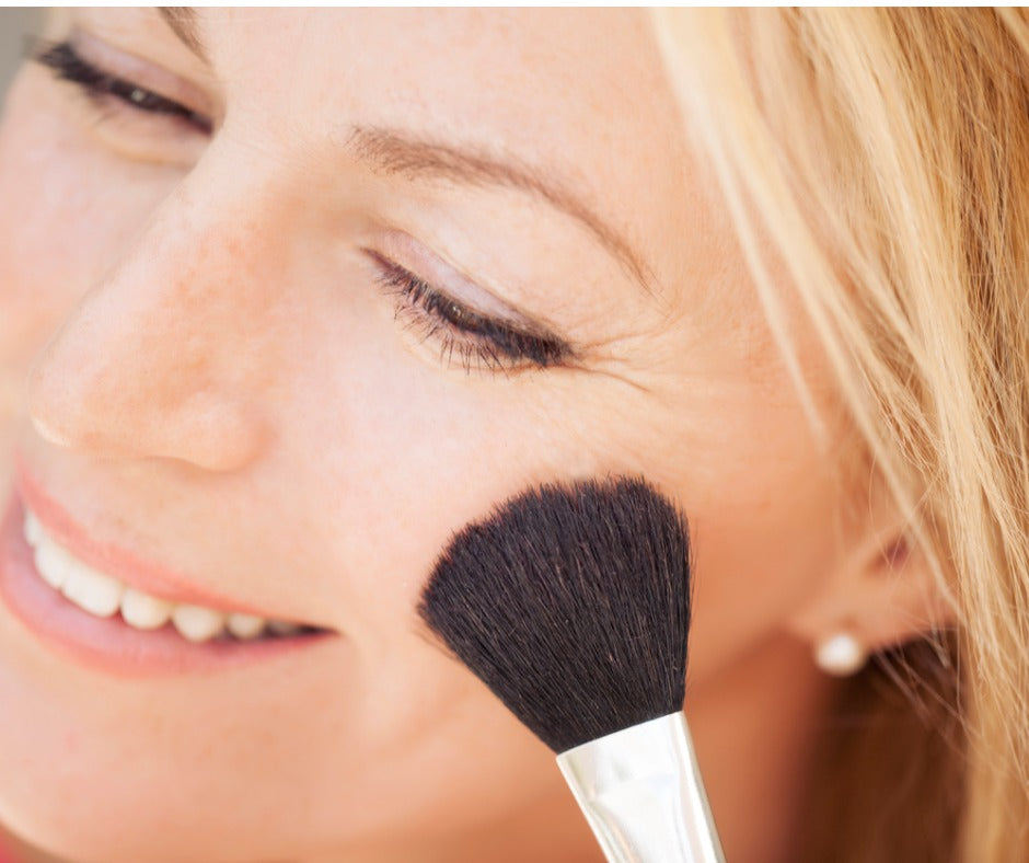 Top mistake mature women make with foundation