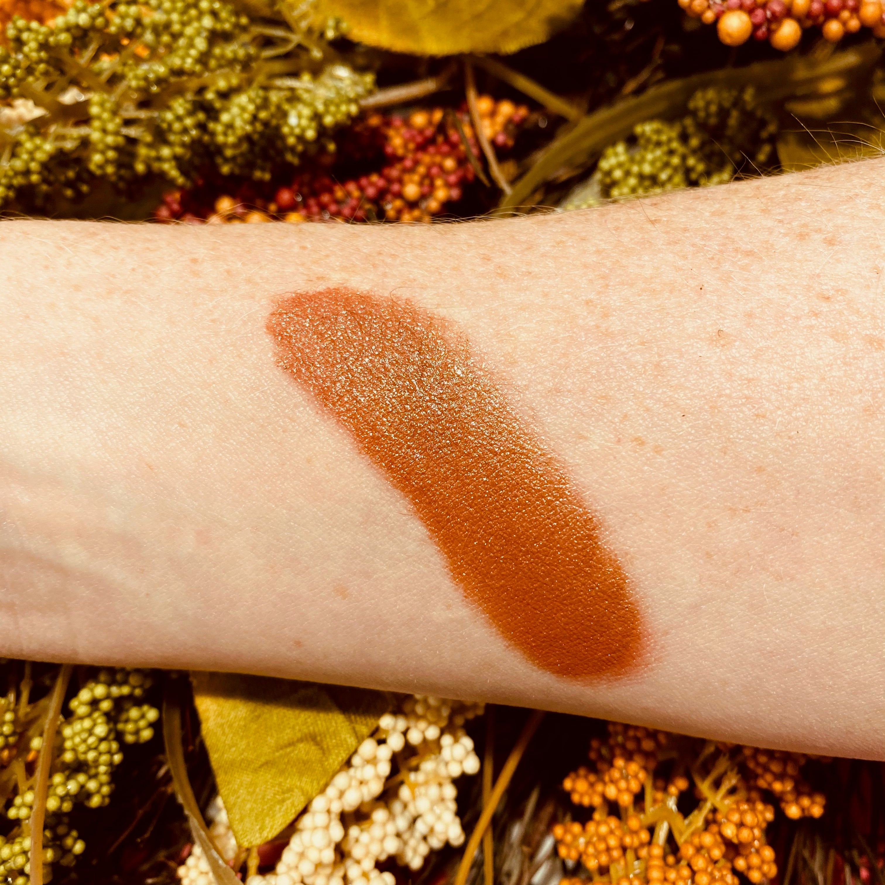 How to create a pumpkin spice lip color by using your summer lipsticks